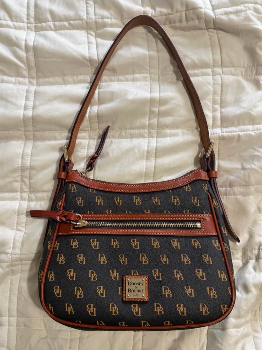 Dooney & Bourke small Gretta Presley